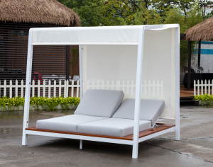 Kuta Pavilion Bed with Adjustable Shade